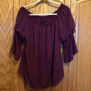 WHITE HOUSE BLACK MARKET OFF THE SHOULDER TOP XL